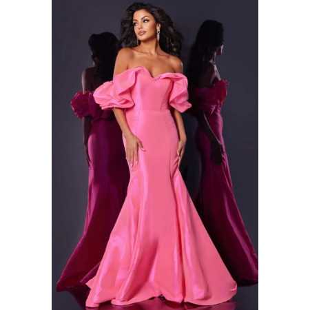 Elegant Pink Mermaid Gown with Dramatic Sleeves Size 00 Color Black