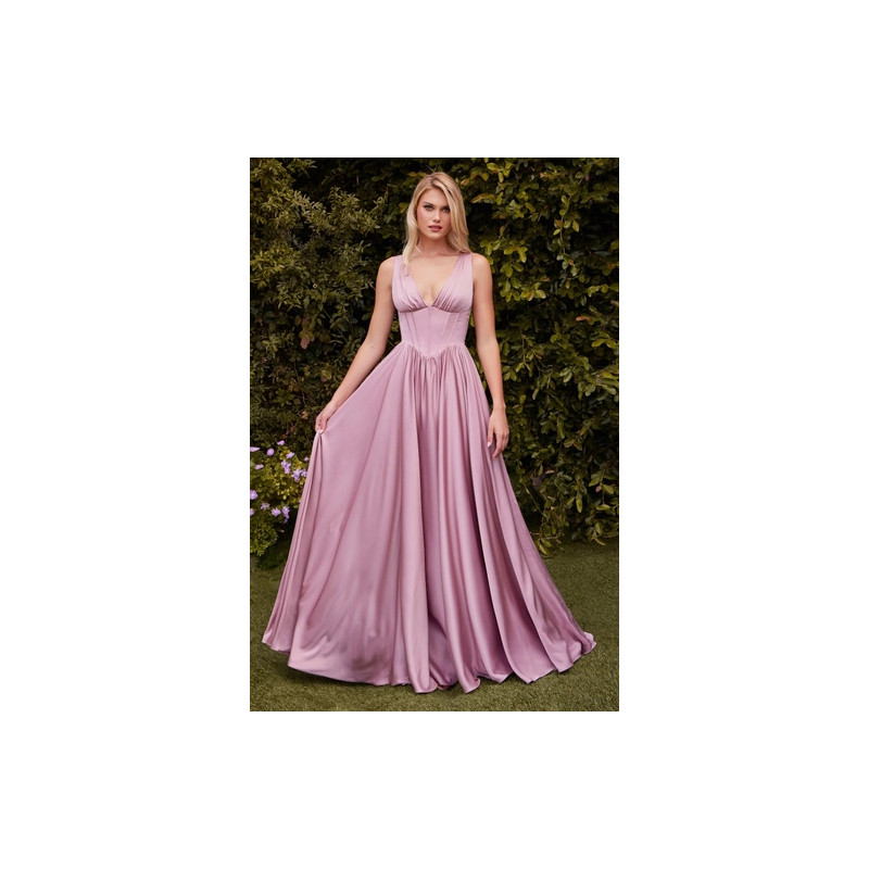 Ladivine by Cinderella Divine Style 7447