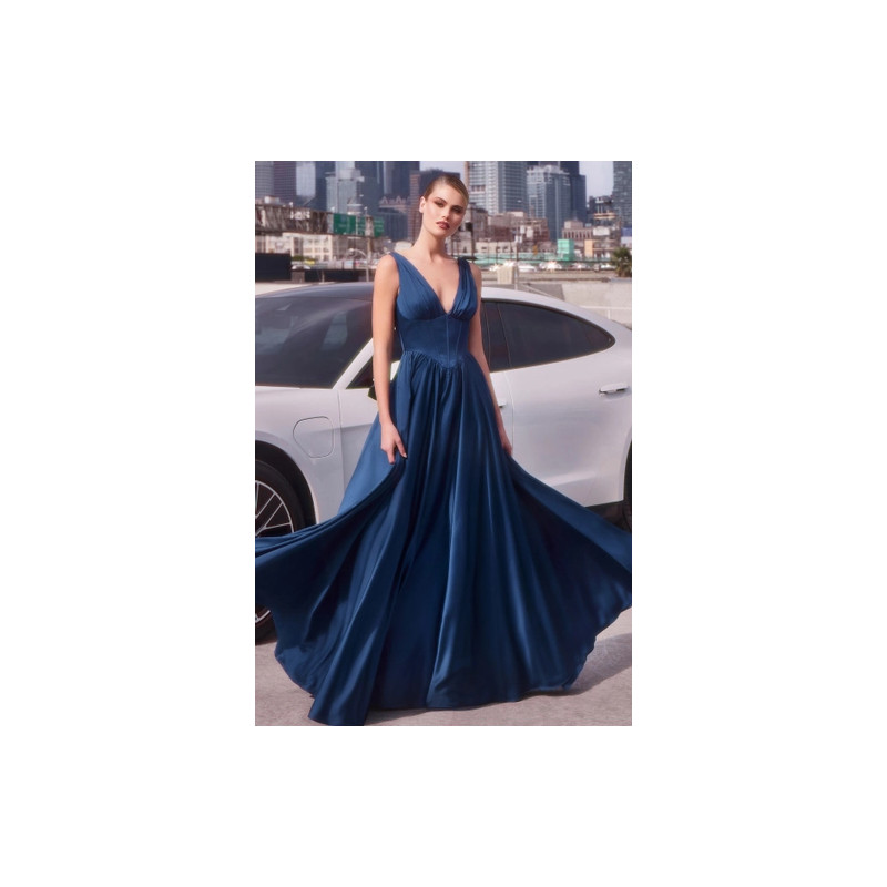 Ladivine by Cinderella Divine Style 7447