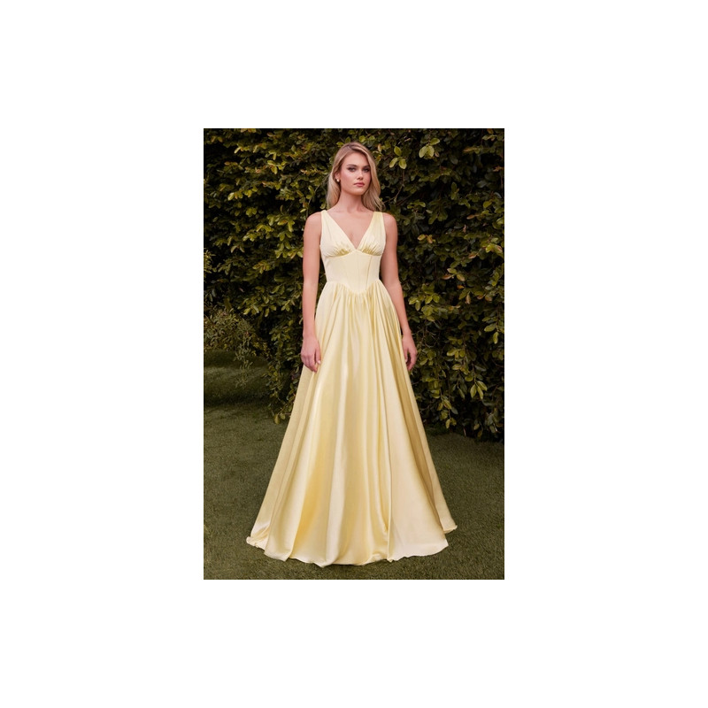 Ladivine by Cinderella Divine Style 7447