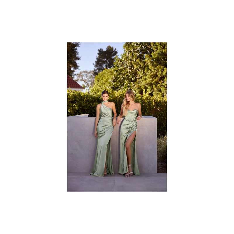 Ladivine by Cinderella Divine Style 7454