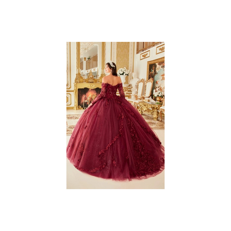 Ladivine by Cinderella Divine Style 15706