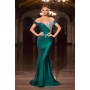 CD667 by La Divine - This showstopping fitted gown captures classic