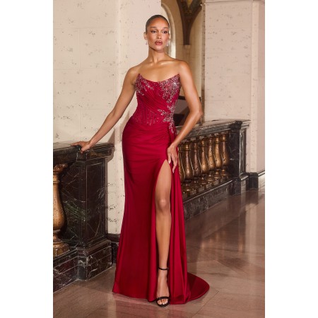 CD689 by La Divine - This stunning fitted gown captivates with