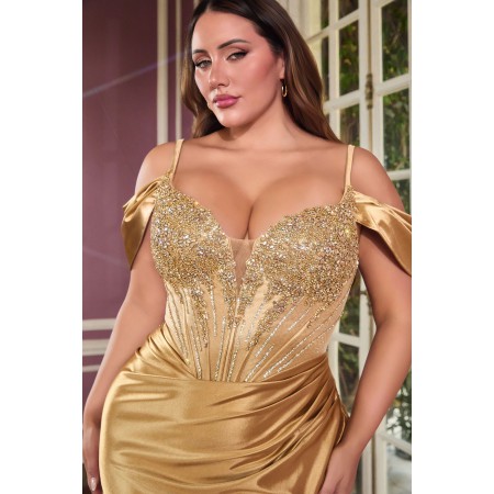 CD729C by La Divine - Radiate glamour in this fitted gown,