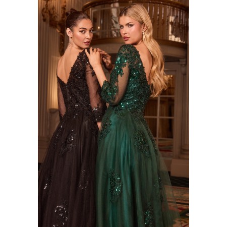 J883 by La Divine - This elegant ball gown features a