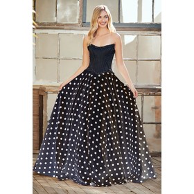 8071 by Amelia Couture